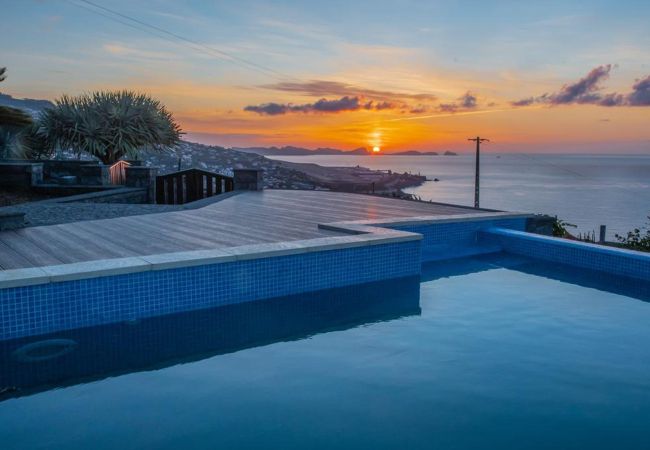 Villa em Santa Cruz - Villa Sunrise View by Madeira Sun Travel