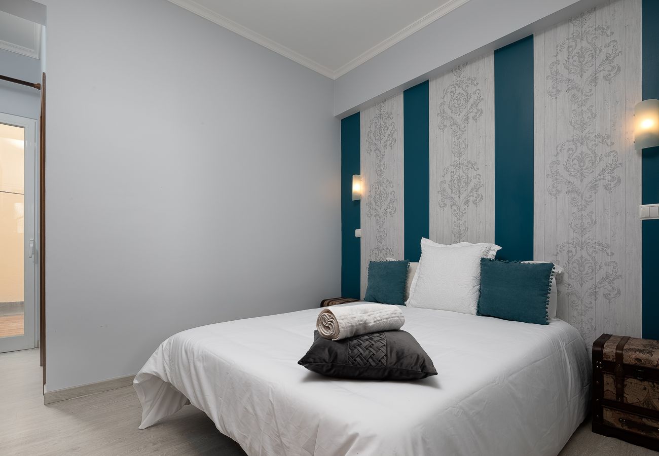 Quarto para 2 pessoas no Porto Moniz com varanda Quarto para 2 pessoas em estalagem com pequeno almoço incluído