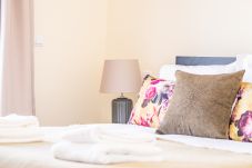Casa geminada em Funchal - Uptown Sea View by Madeira Sun Travel