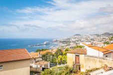 Casa geminada em Funchal - Uptown Sea View by Madeira Sun Travel