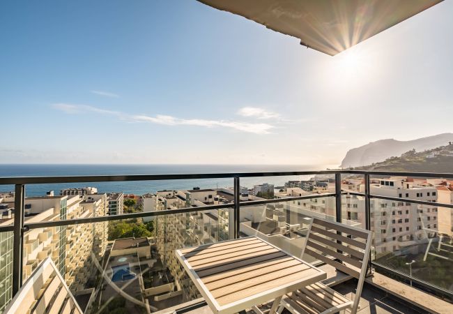 Apartamento em Funchal - Blue and Gold Sunset by Madeira Sun Travel