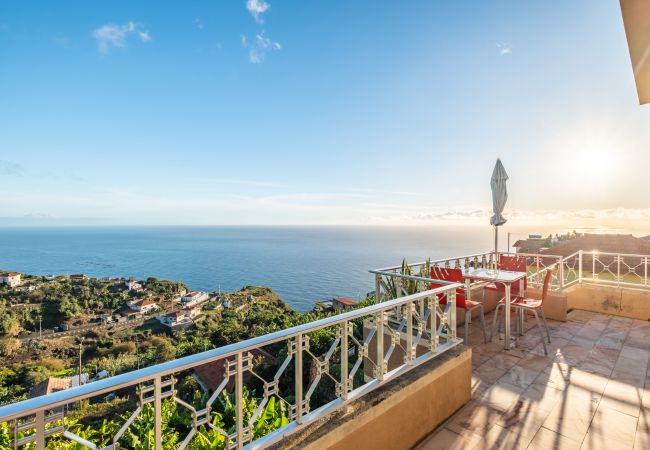 Casa em Calheta - White Rabbit II by Madeira Sun Travel