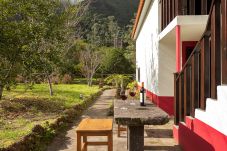 Casa rural en Porto Moniz - Retiro na Natureza by Madeira Sun Travel