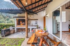 Gîte Rural à São Roque do Faial - Ivy Cottage by Madeira Sun Travel